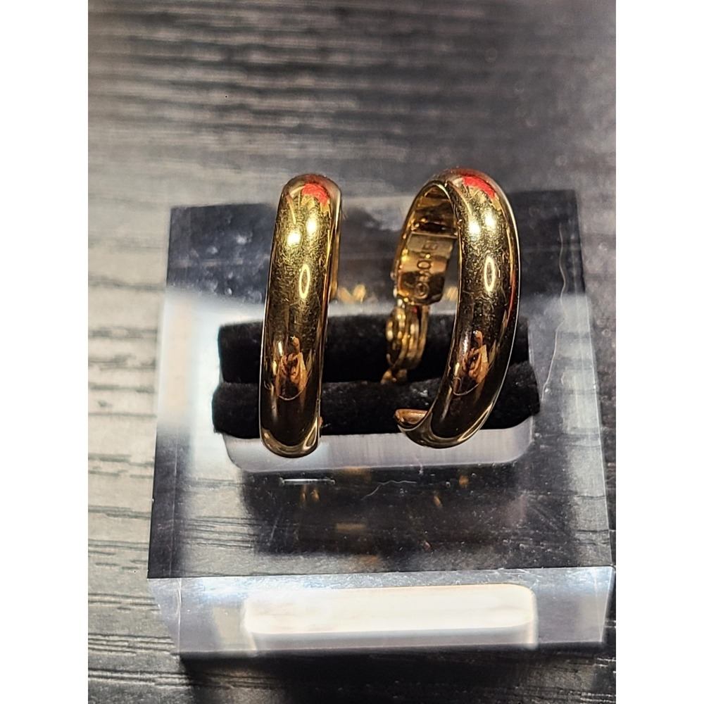 Monet Gold Tone Hoop Clip On Earrings 1" Classic Polished Signed Designer